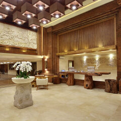 Отель Jimbaran Bay Beach Resort & Spa интерьер отеля