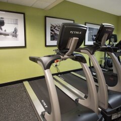 Отель Drury Inn & Suites Columbus Convention Center фитнесс-зал