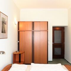 Отель Aparthotel Naprstkova сейф в номере