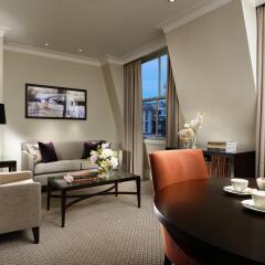 Отель Taj 51 Buckingham Gate, Suites and Residences комната для гостей фото 2