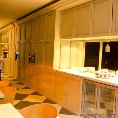 Отель Cityden Museum Square Hotel Apartments Нидерланды, Амстердам - отзывы, цены и фото номеров - забронировать отель Cityden Museum Square Hotel Apartments онлайн помещение для мероприятий фото 2