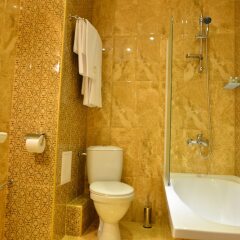 Отель Shato hotel Trendafiloff Болгария, Димитровград - отзывы, цены и фото номеров - забронировать отель Shato hotel Trendafiloff онлайн ванная фото 2