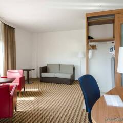 Отель Hampton by Hilton Amsterdam Airport Schiphol Нидерланды, Хофддорп - 1 отзыв об отеле, цены и фото номеров - забронировать отель Hampton by Hilton Amsterdam Airport Schiphol онлайн комната для гостей