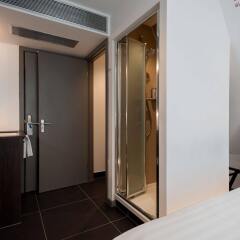 LUMA Concept Hotel Hammersmith сейф в номере