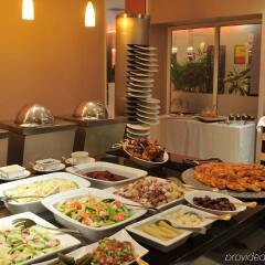 Отель Golden Tulip Port Harcourt фитнесс-зал