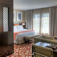 Отель Crowne Plaza Dubai - Deira Дубай фото 3
