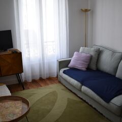 Апартаменты Large 1 Bedroom Apartment in Paris комната для гостей фото 3
