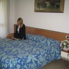 Отель Residence Eur Torrino бассейн