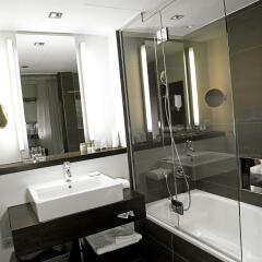 Отель Four Points by Sheraton Sihlcity Zurich ванная фото 2