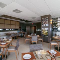 Отель Private Residences at Sonesta by SoFLA Vacations питание