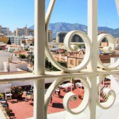 Отель Hostal Nevada Испания, Фуэнхирола - отзывы, цены и фото номеров - забронировать отель Hostal Nevada онлайн балкон