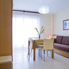 Отель Apartamentos Los Arces комната для гостей фото 5