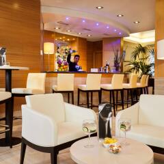 Hotel Sercotel Alcalá 611 гостиничный бар
