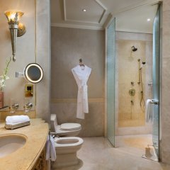 Отель Emirates Palace, Abu Dhabi ОАЭ, Абу-Даби - 2 отзыва об отеле, цены и фото номеров - забронировать отель Emirates Palace, Abu Dhabi онлайн ванная фото 2