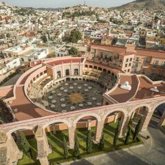 Отель Quinta Real Zacatecas Закатекас городской автобус