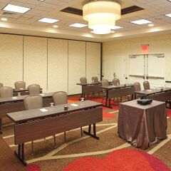 Отель Hilton Garden Inn Frederick развлечения