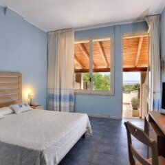 Отель Cala Della Torre Resort Синискола комната для гостей фото 5