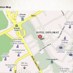 Отель Diplomat Нью-Дели городской автобус