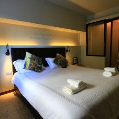 Отель Meet Inn At Silom Бангкок комната для гостей фото 4