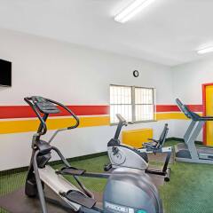 Отель Days Inn Arlington США, Арлингтон - отзывы, цены и фото номеров - забронировать отель Days Inn Arlington онлайн фитнесс-зал