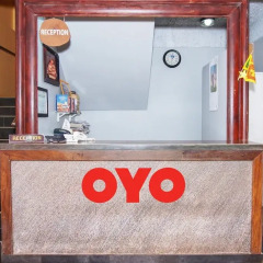 OYO 246 Roy Villa Beach Hotel Галле фото 5