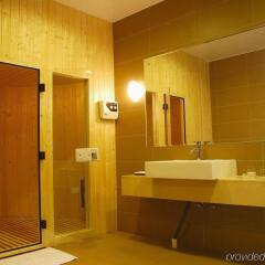 Vienna Hotel Guangzhou Shaheding Metro Station Branch ванная