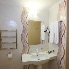 ОК Одесса Отель ванная
