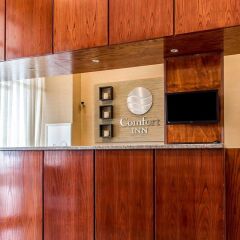 Отель Comfort Inn At LaGuardia Airport США, Нью-Йорк - отзывы, цены и фото номеров - забронировать отель Comfort Inn At LaGuardia Airport онлайн интерьер отеля