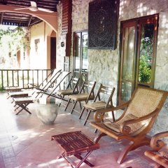 Отель Villa Nam Song Лаос, Вангвьенг - 1 отзыв об отеле, цены и фото номеров - забронировать отель Villa Nam Song онлайн балкон