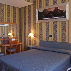 Hotel Lirico комната для гостей