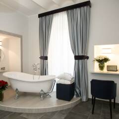 Отель Trivium Suites Fontana di Trevi ванная