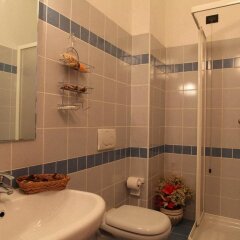 Отель Al Centro Италия, Вербания - отзывы, цены и фото номеров - забронировать отель Al Centro онлайн ванная фото 2