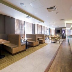 Отель Premier Inn London Lewisham интерьер отеля