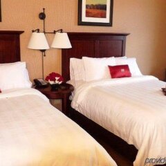 Отель Crowne Plaza Cleveland South-Independence комната для гостей фото 5