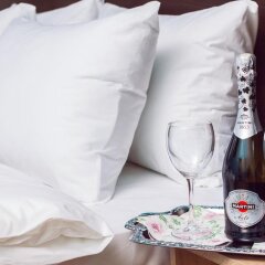 Orange Hotel в номере