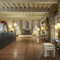 Hotel Brunelleschi Флоренция интерьер отеля