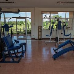 Отель Jomtien Beach Condominium Паттайя фитнесс-зал