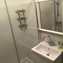 Отель Charming flat at great location Лиссабон ванная