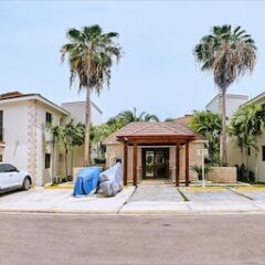 Отель Pool Residence Rosa Hermosa Доминикана, Пунта Кана - отзывы, цены и фото номеров - забронировать отель Pool Residence Rosa Hermosa онлайн парковка