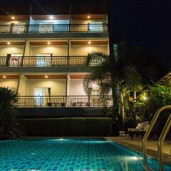 Отель Phuket Jula Place бассейн