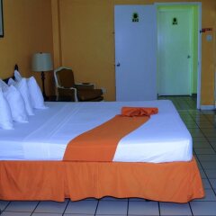 Отель Pineapple Court Hotel Ямайка, Очо-Риос - отзывы, цены и фото номеров - забронировать отель Pineapple Court Hotel онлайн комната для гостей