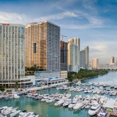 Отель Miami Marriott Biscayne Bay пляж