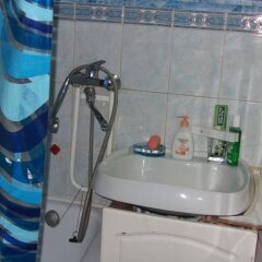 Гостиница Apartmment On Dmitrovskoe Shosse 29 в Москве отзывы, цены и фото номеров - забронировать гостиницу Apartmment On Dmitrovskoe Shosse 29 онлайн Москва ванная