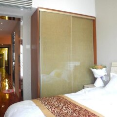 Апартаменты Shenzhen Xin Phoenix Gang Ao 8 Apartment комната для гостей фото 3