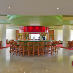 Отель Pestana Delfim Beach & Golf Hotel - Все включено Португалия, Портимао - отзывы, цены и фото номеров - забронировать отель Pestana Delfim Beach & Golf Hotel - Все включено онлайн гостиничный бар фото 2