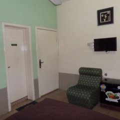 Banilux Guest House in Ikeja, Nigeria from 47$, photos, reviews - zenhotels.com guestroom photo 4