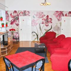 Апартаменты AHOSTEL комната для гостей фото 2