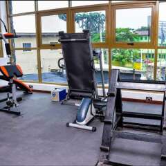 Kings Celia Hotel & Suites фитнесс-зал
