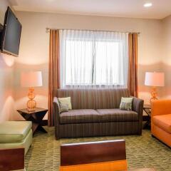 Отель Comfort Inn комната для гостей фото 2