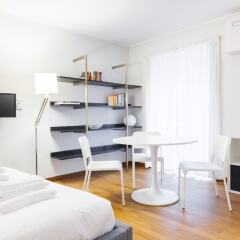 Отель easyhomes - Spiga Suite Италия, Милан - отзывы, цены и фото номеров - забронировать отель easyhomes - Spiga Suite онлайн комната для гостей фото 5